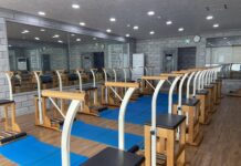 매트에서 척추를 시원하게 Rolling like a ball