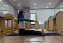 척추 건강을 위한 매트 운동 spine stretch forward